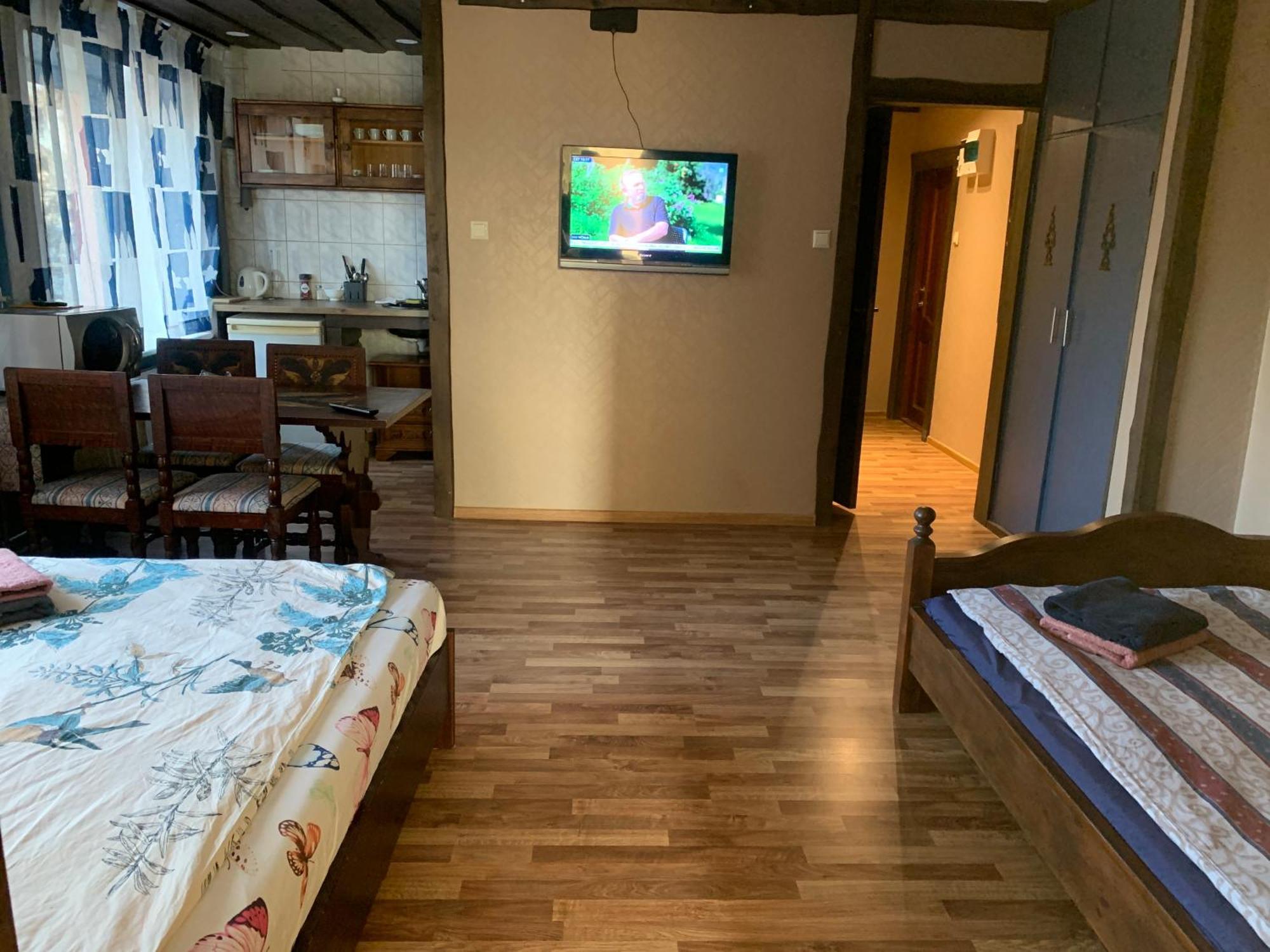 Paerna 4 - Centrum- 2 Bedrooms - 4 Bed Apartamento *
